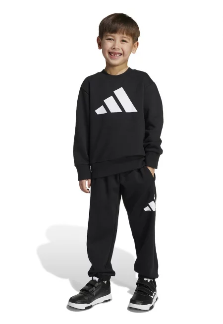 Спортен екип с лого