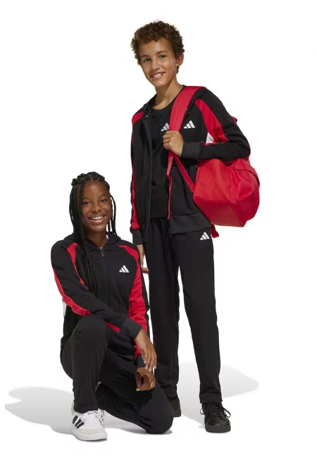 Спортен екип с лого