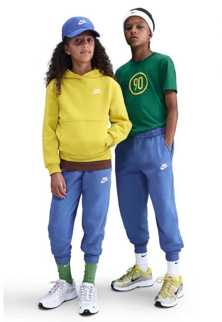 Спортен панталон Sportswear Club със скосени джобове