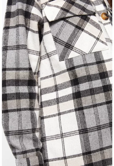 Яке тип риза за бременни с джобове на гърдите