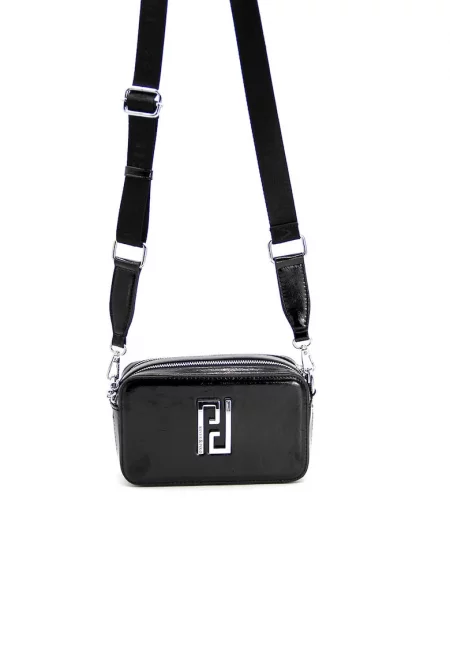 Чанта от еко кожа с метално лого