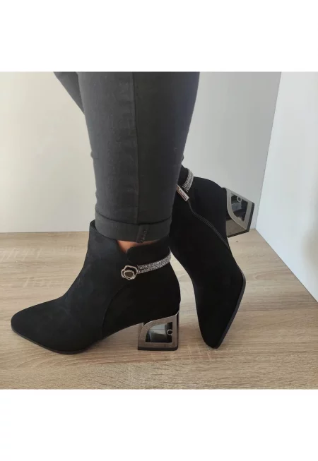 Елегантни дамски боти  K45-110C Black Velvet - Черно кадифе