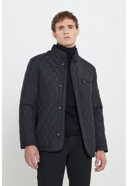 Капитонирано яке с джобове встрани - Черен