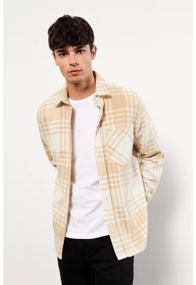 Карирано яке тип риза с джоб на гърдите