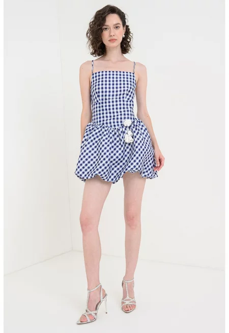 Къса карирана рокля с декоративна апликация - Бял/Тъмносин