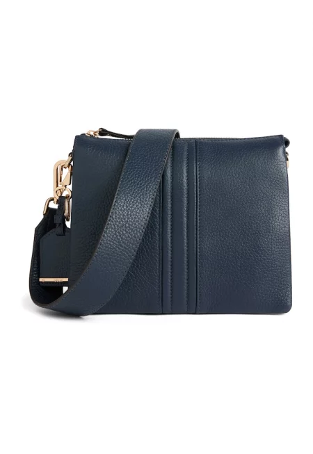 Кожена чанта през рамо Clarissy