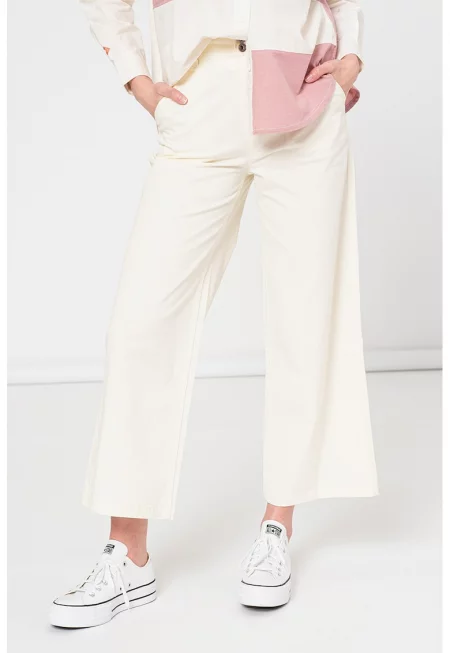 Панталон с висока талия и широк крачол