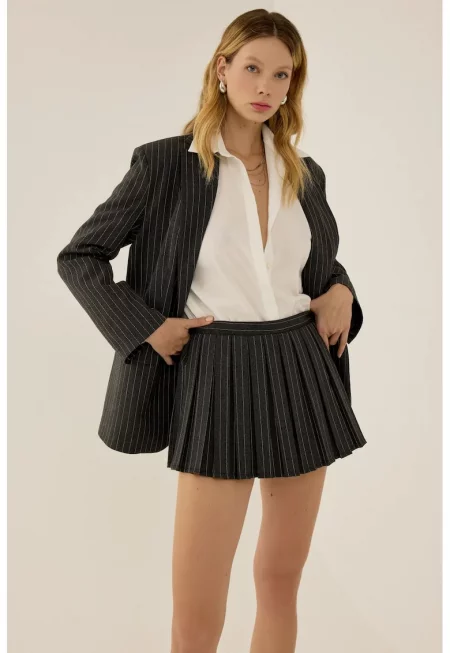 Плисирана пола  Parker - сива - текстилна - с вградени шорти