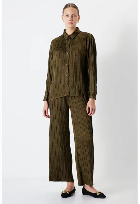 Риза със стандартна кройка - Тъмно каки