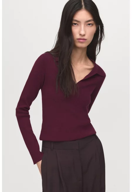 Шпиц пуловер с яка