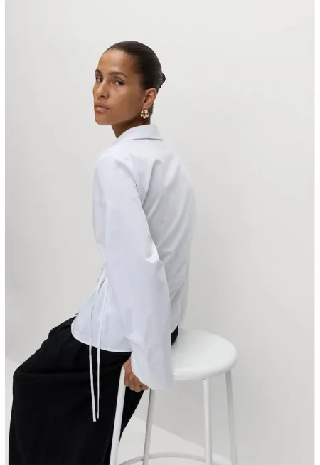 Свободна застъпена риза с разкроени ръкави - Бял