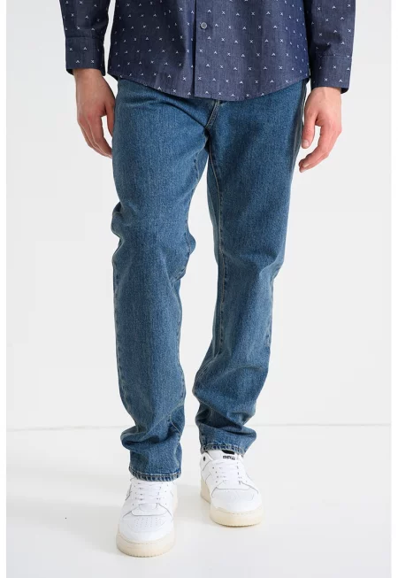 Дънки със стандартна кройка