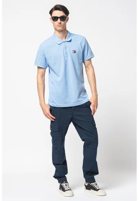 Памучна тениска с яка и лого