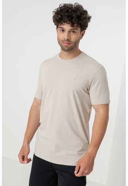 Тениска с модал с овално деколте