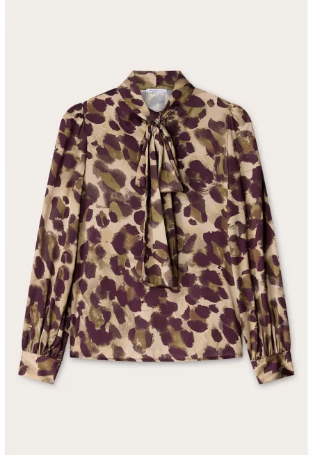 Блуза с животинска шарка и голяма панделка на яката