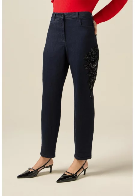 Дънки с флорална бродерия