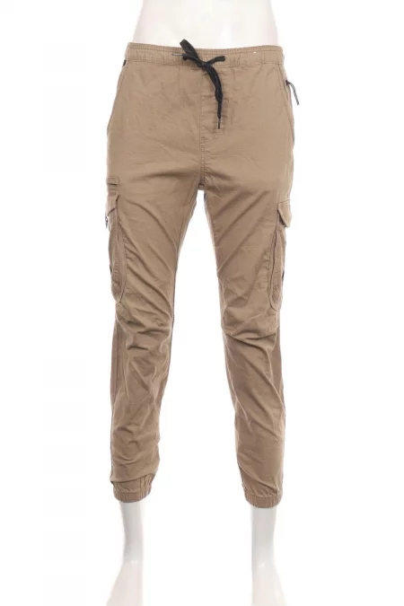 Дрехи Спортен панталон PULL&BEAR