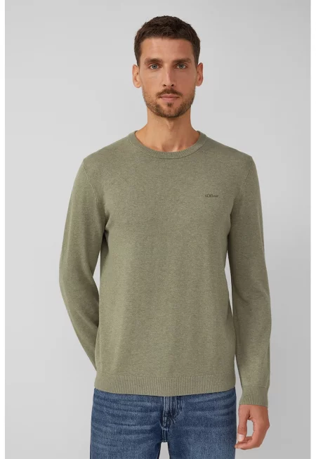 Памучен пуловер с овално деколте