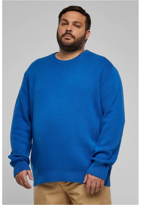 Пуловер с овално деколте