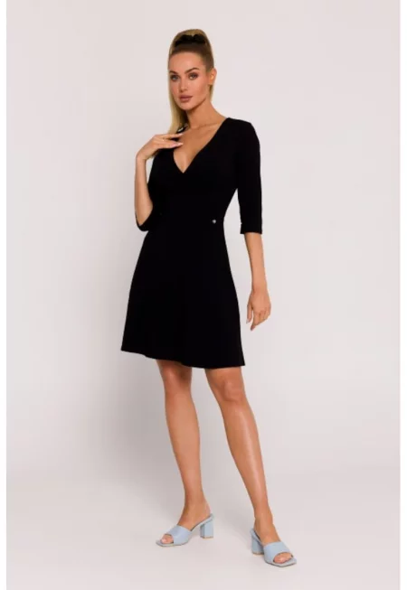 Рокля с драпирана горна част