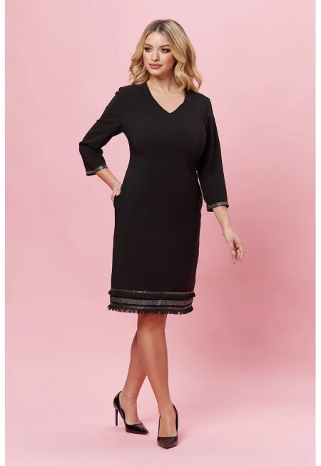 Рокля с шпиц и незавършени краища - Черен