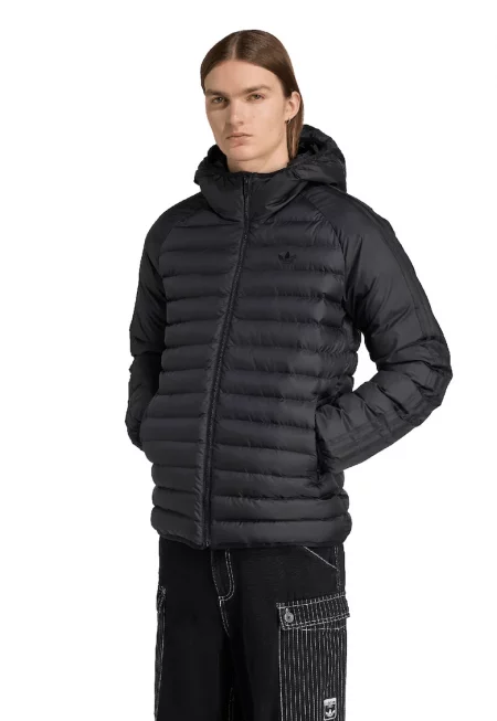 Слим зимно яке с олекотен дизайн