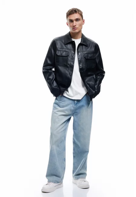 Яке от еко кожа с джобове с капаче - Черен