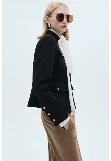 Яке с джобове и копчета