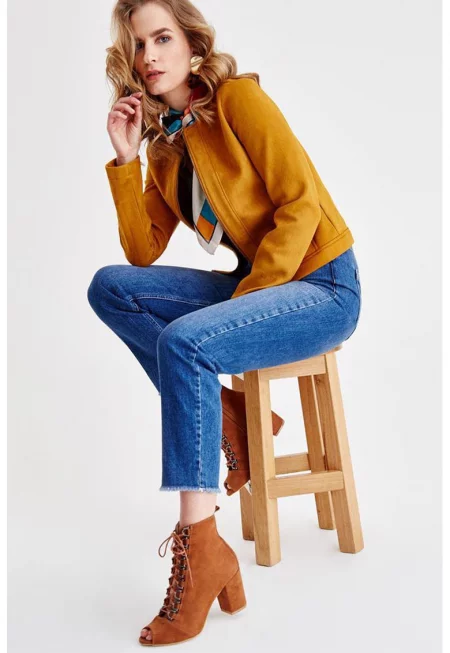 Яке с цип и джобове