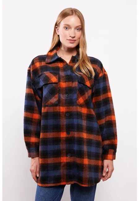 Яке тип риза на каре с джобове с капачета