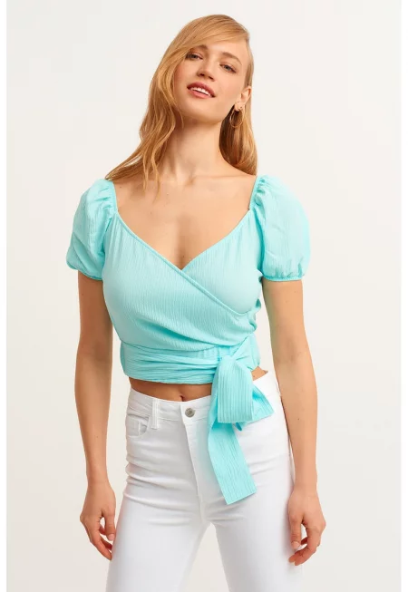 Блуза със застъпен дизайн с бухнали ръкави