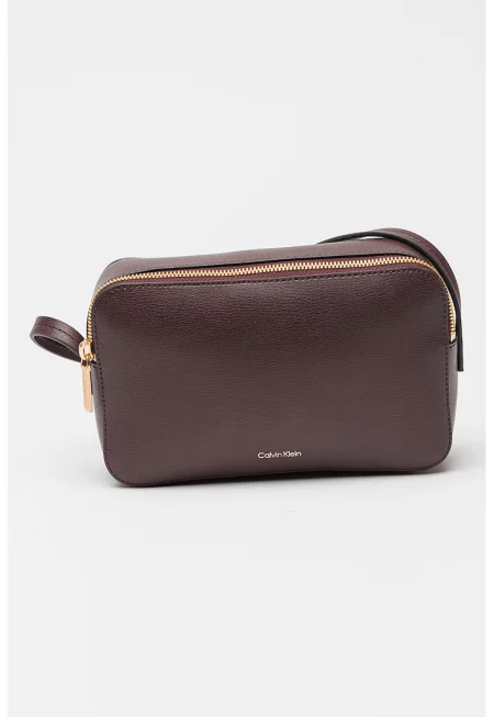 Чанта през рамо от еко кожа с регулируема презрамка - Тъмновиолетов