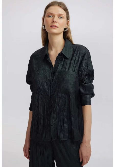 Едноцветна риза с джоб на гърдите - Черен