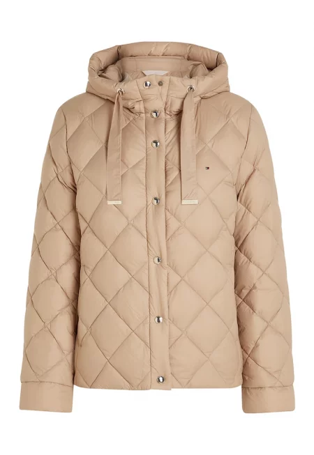 Капитонирано яке с качулка