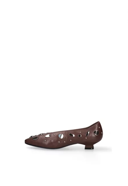 Кожени обувки Celeste с котешки ток и капси