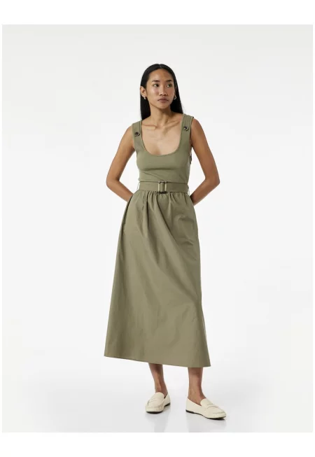 Миди рокля с джобове встрани