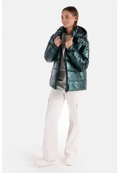 . Подплатено зимно яке с качулка