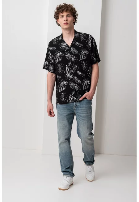 Риза с къси ръкави