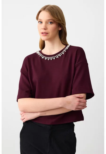 Тениска с декоративни камъни - Лавандула