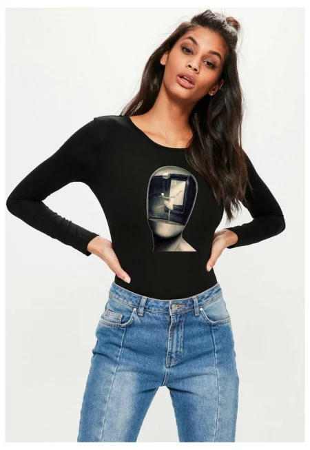 888113639-Черна дамска блуза - Dali - Globe