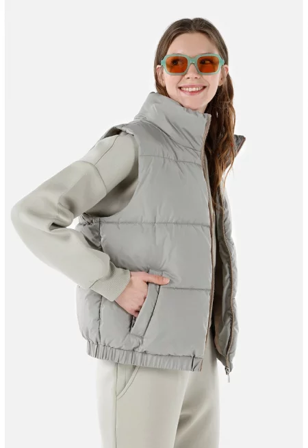 Капитониран елек с висока яка