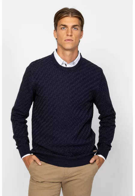 Пуловер от памук с овално деколте