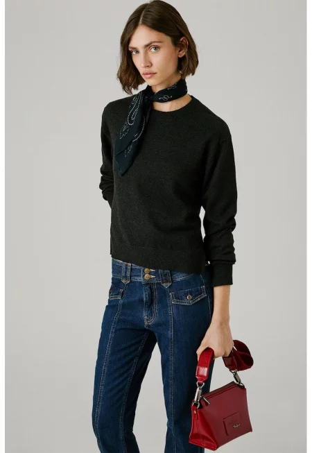 Пуловер с цепки