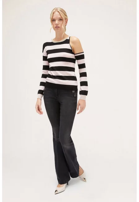 Раиран пуловер с отвор на рамото - Черен/Светло бежово