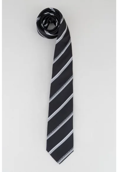 Раирана вратовръзка