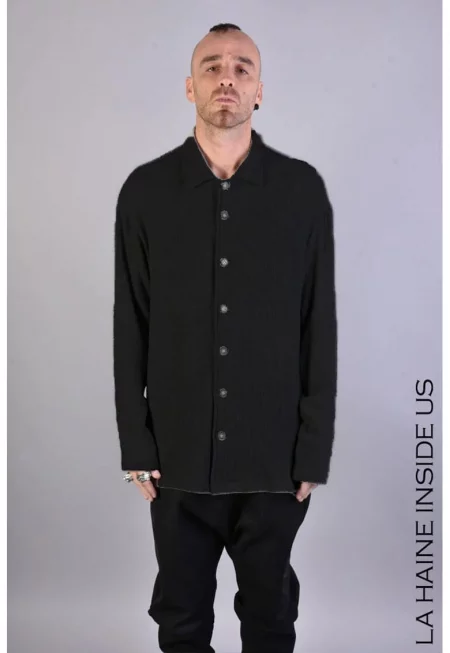 Широка риза с яка и текстуриран вид - Черен