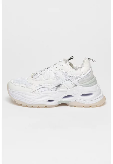 Скосени мрежести спортни обувки Triplet Hollow с еко кожа - Бял