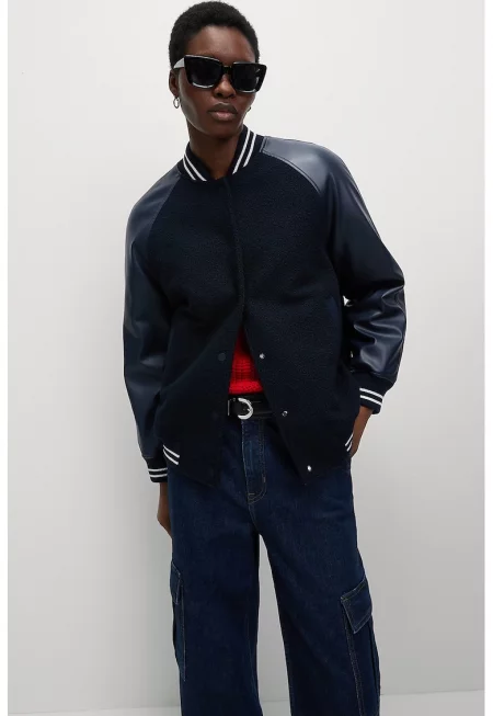 Яке бомбър с поларени панели