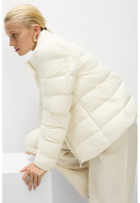 Зимно яке с пухена вата и яка