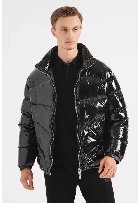 Зимно яке с пухена вата с цип и качулка